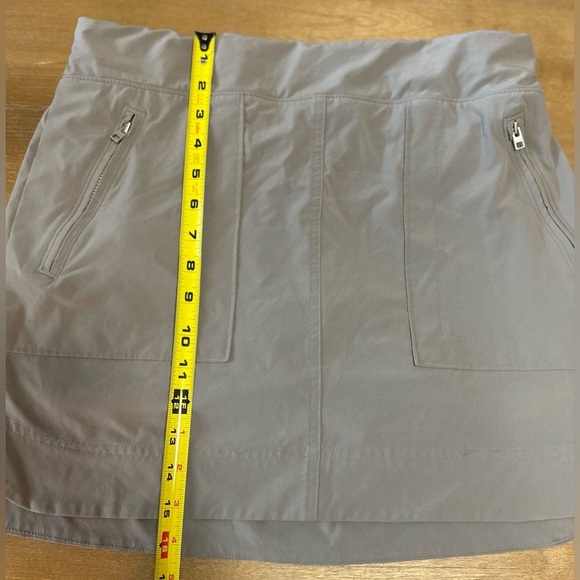 Athleta Women’s Workout Skirt Attached Shorts 8 - Picture 2 of 8